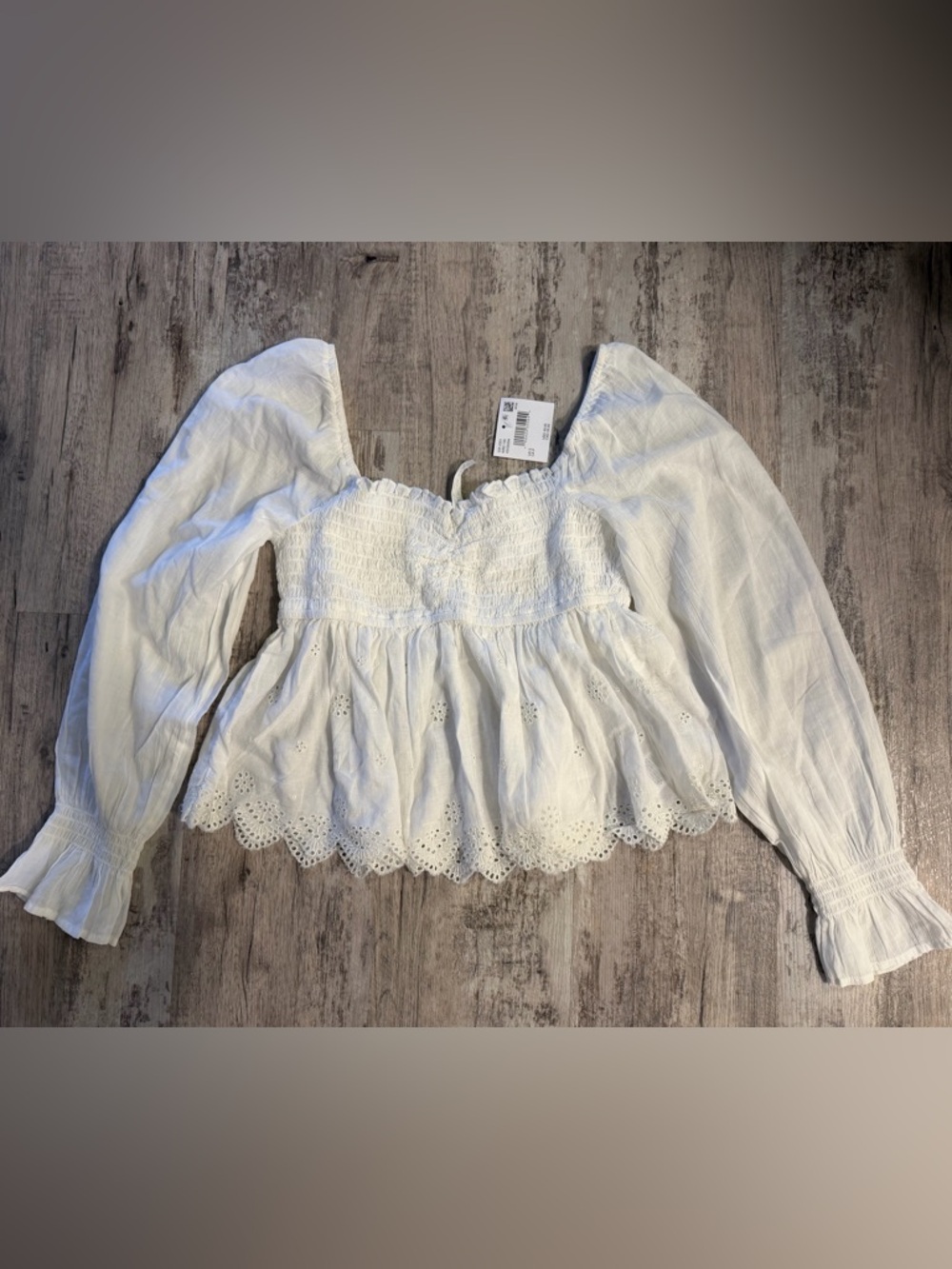 American Eagle White Eyelet Peasant Blouse Size Small